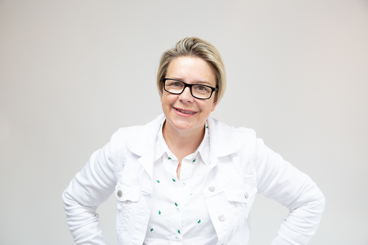 Suzanne Wolton
